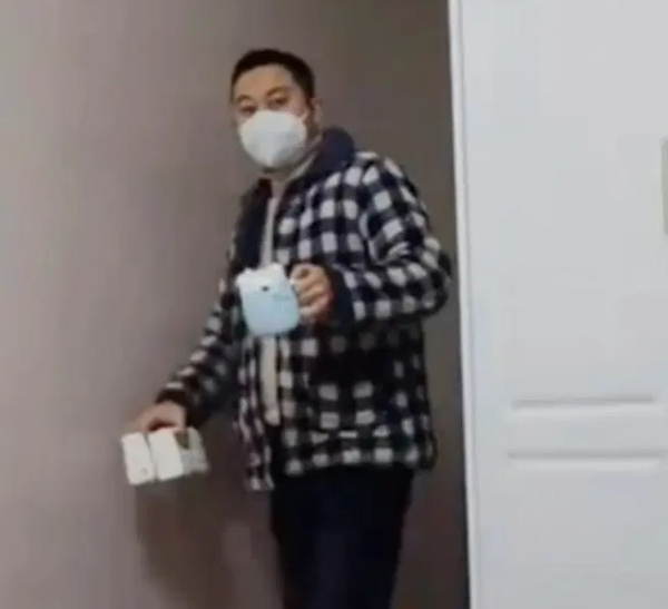 Dịch COVID-19 đã cứu rỗi cuộc hôn nhân của một phụ nữ TQ - 2