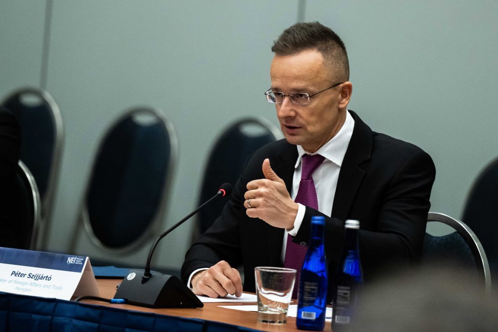 Hungary làm rõ quan điểm khác biệt với EU về xung đột ở Ukraine - 1