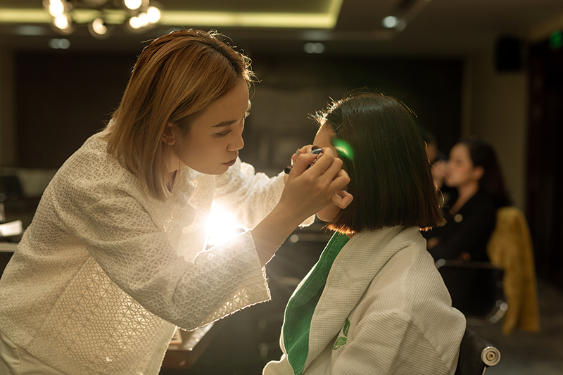 Chuyên gia trang điểm Minh Tú được vinh danh Nghệ nhân trang điểm hóa trang - 2