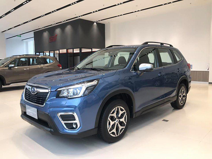 Đại lý "xả hàng" Subaru Forester, giảm giá gần 300 triệu đồng - 1
