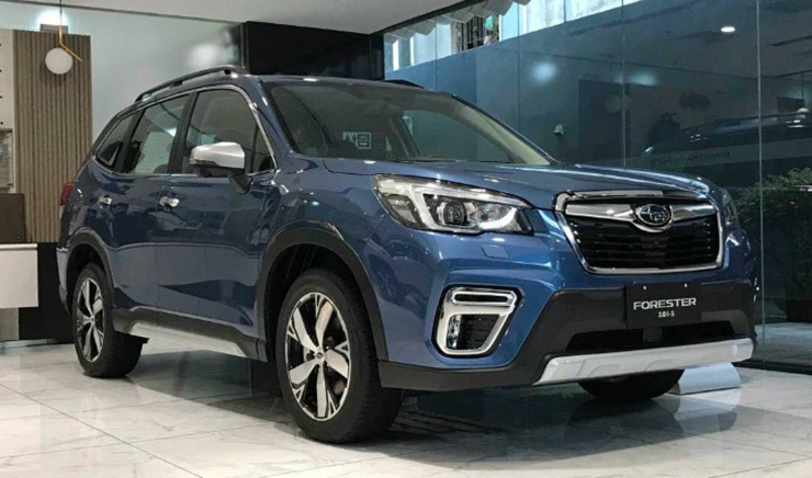 Đại lý "xả hàng" Subaru Forester, giảm giá gần 300 triệu đồng - 2