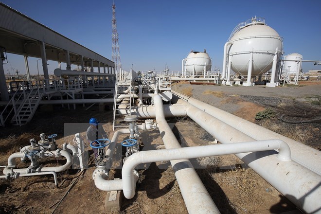 Giá xăng dầu hôm nay 27/2: Tiếp tục tăng mạnh phiên đầu tuần - 1