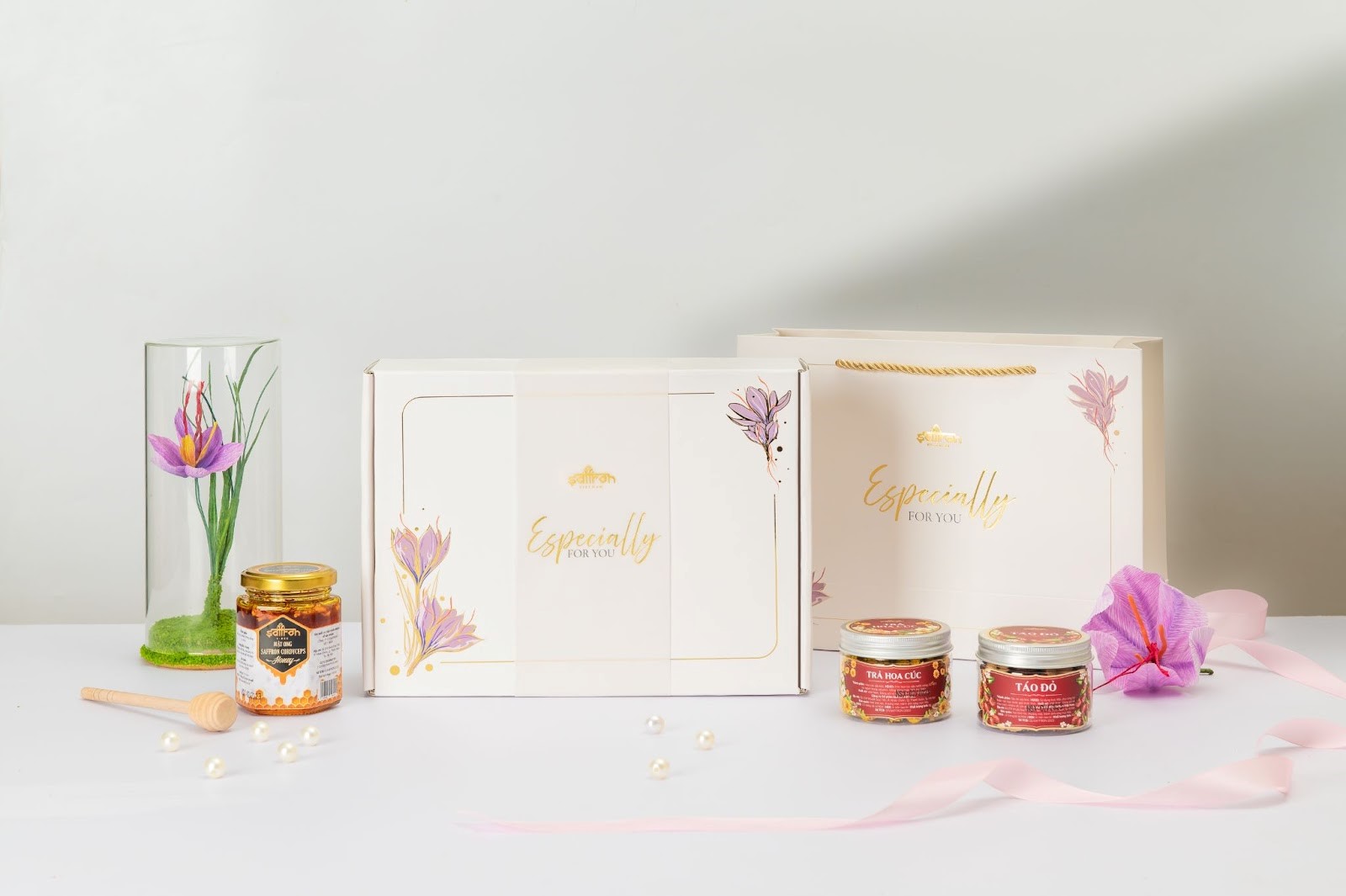 Top 5 món quà độc lạ, chị em nào cũng muốn được nhận dịp 8/3 - 2