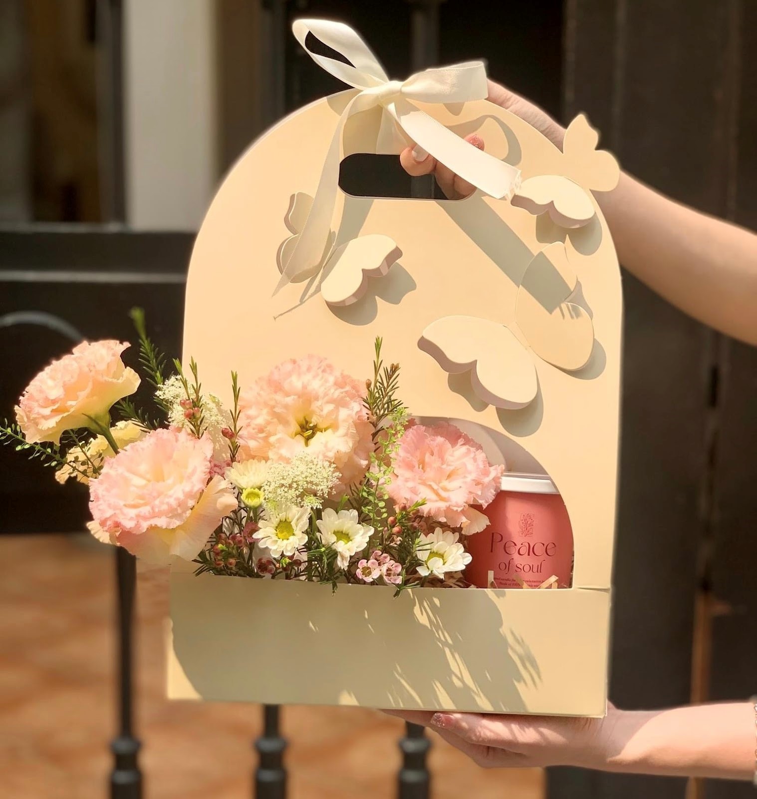 Top 5 món quà độc lạ, chị em nào cũng muốn được nhận dịp 8/3 - 3