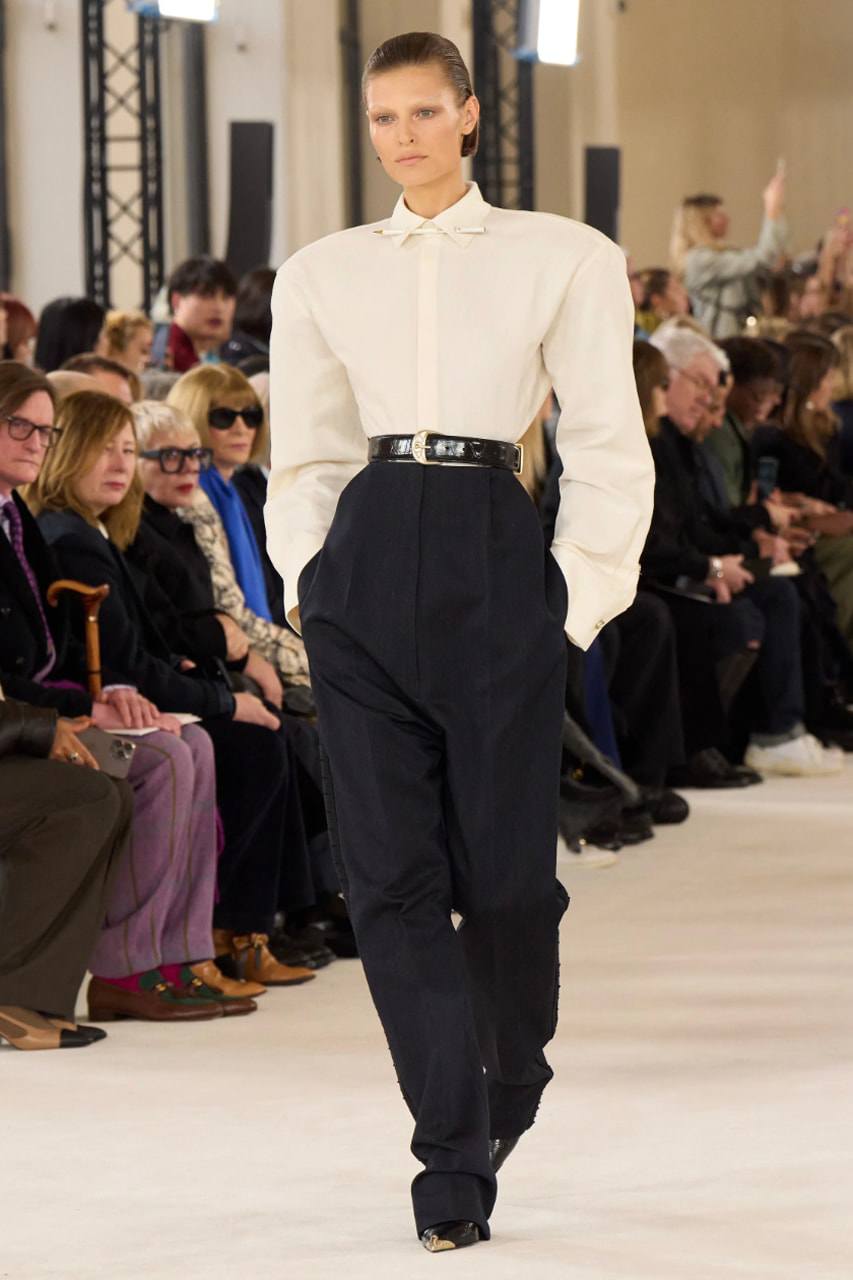 Bộ sưu tập Couture Xuân 2024 dành cho... người sao Hỏa - 7