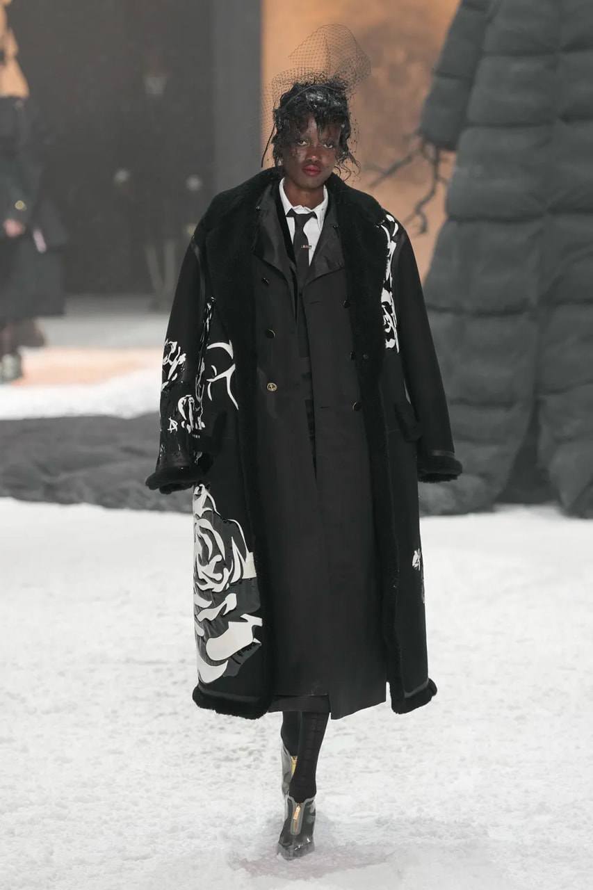 Thom Browne mang vẻ đẹp u ám, tinh tế cho mùa mốt 2024 - 10