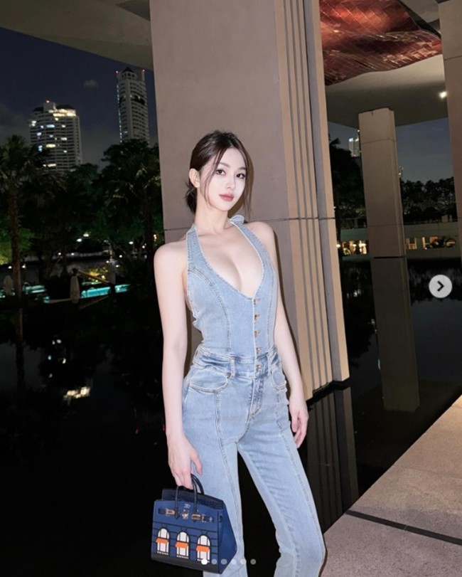 1001 kiểu diện quần jeans "đốt mắt" của hot mom Trung Quốc - 8
