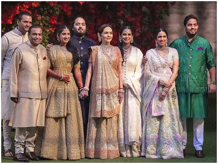 Con trai người giàu nhất Ấn Độ: Tiệc cưới xa hoa ngoài tưởng tượng, vợ đẹp như tiên - 4