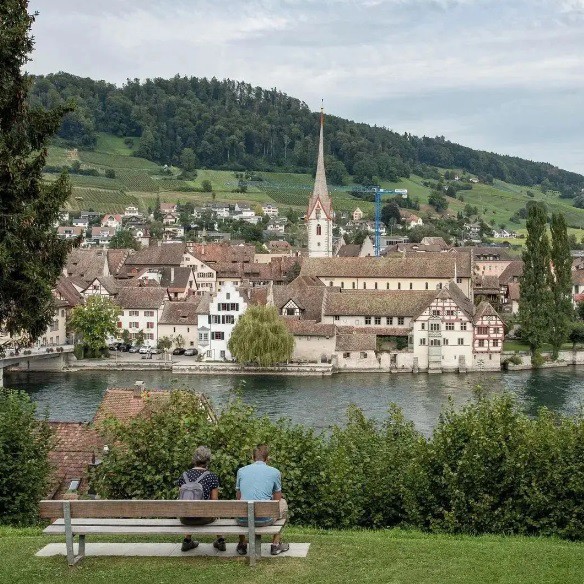 8 thị trấn đẹp như cổ tích nhất định phải ghé thăm khi đến Thụy Sĩ - 3