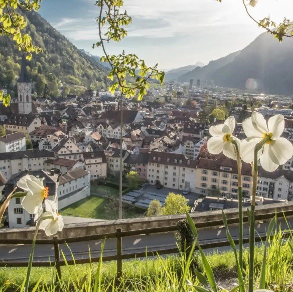 8 thị trấn đẹp như cổ tích nhất định phải ghé thăm khi đến Thụy Sĩ - 4