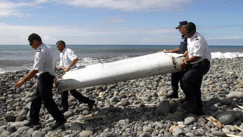 Câu chuyện của người tìm thấy nhiều mảnh vỡ nhất của máy bay MH370 - 2