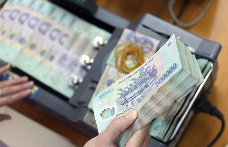 Mang 100 triệu đồng gửi tiết kiệm thu được bao nhiêu tiền lãi? - 1