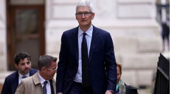 CEO Tim Cook của Apple nhận lương bao nhiêu? - 1