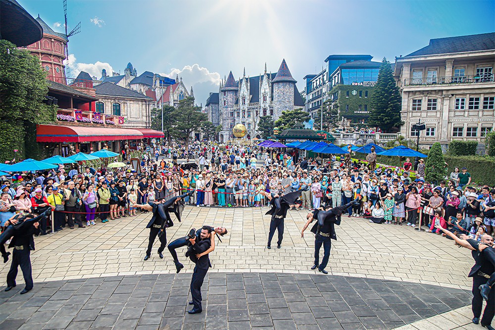 Từ 10/3: giá vé Sun World Ba Na Hills chỉ còn 350.000 đồng cho người dân miền Trung, Tây Nguyên - 3