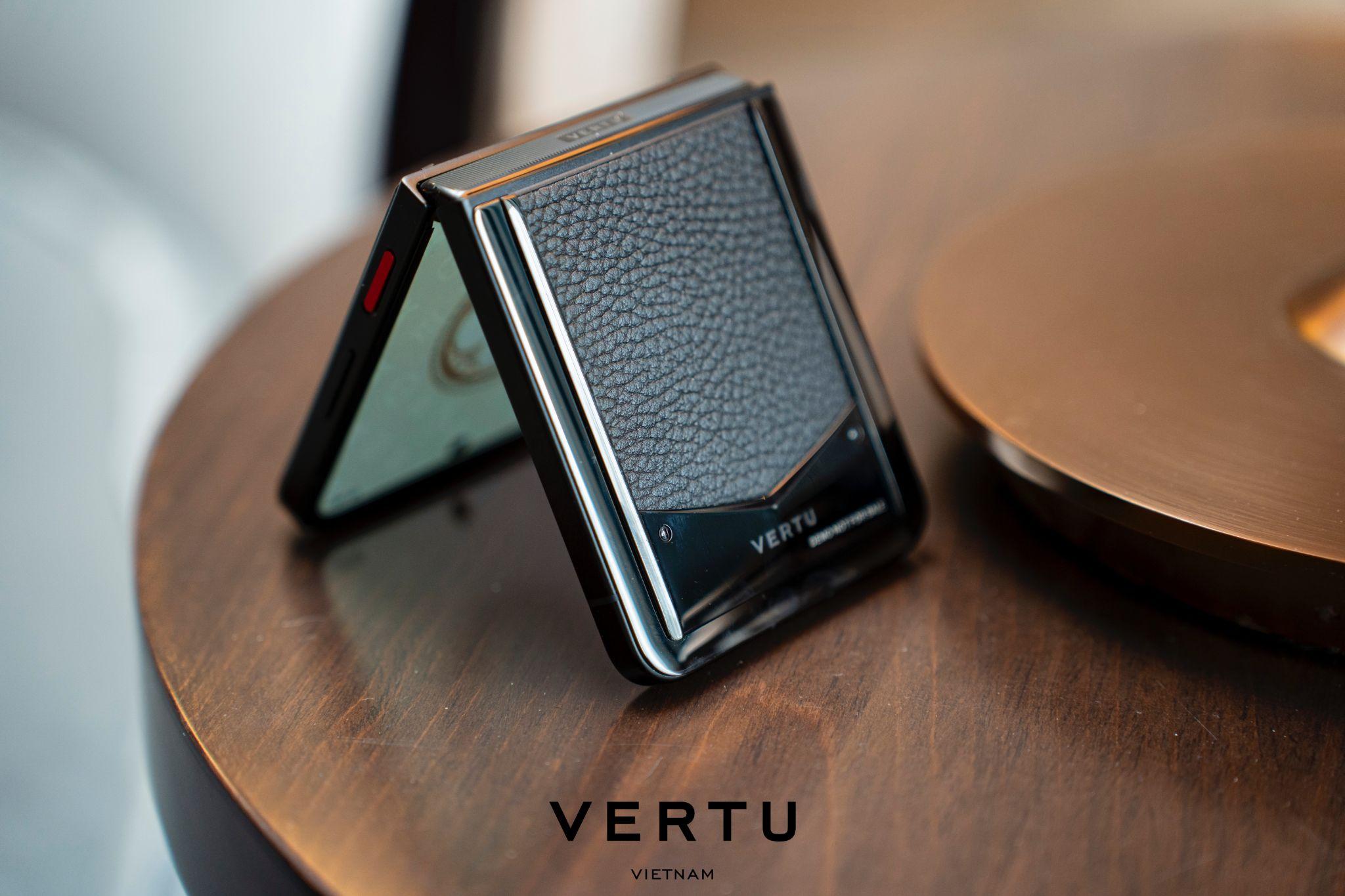 Vì sao điện thoại gập giá trăm triệu của Vertu thành “cơn sốt” tại thị trường Việt Nam? - 1