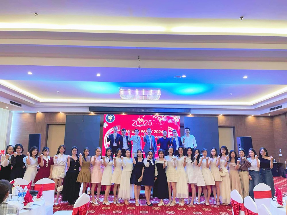 Bùng nổ Year End Party 2024: T-Booking tri ân và vinh danh hành trình đầy dấu ấn - 1