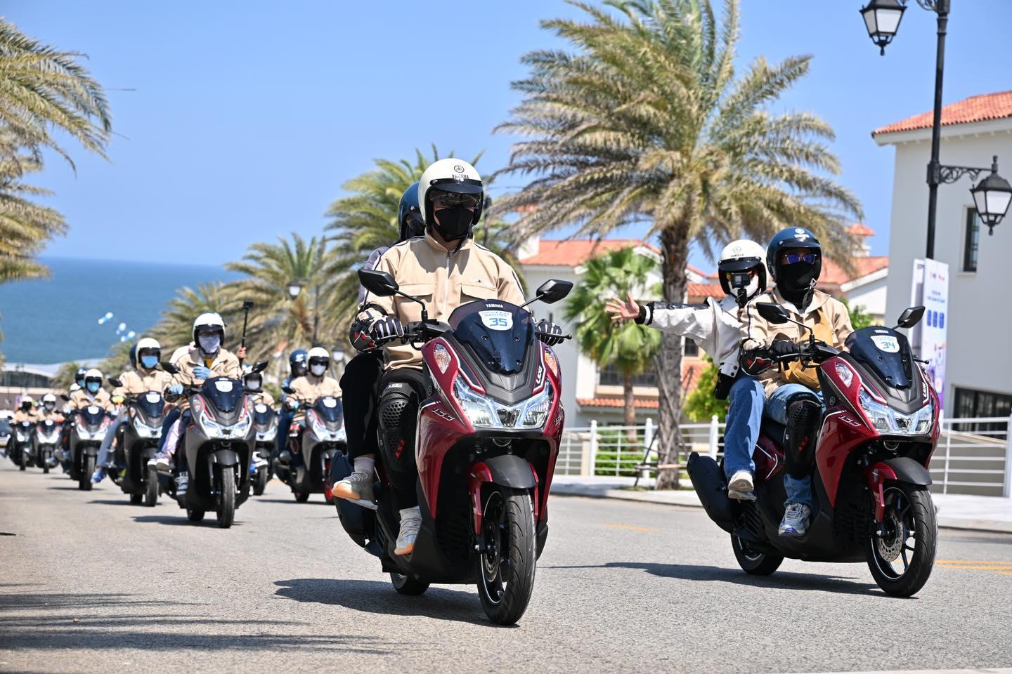 Vì sao xe tay ga cỡ lớn ngày càng được nam giới ưa chuộng? - 1