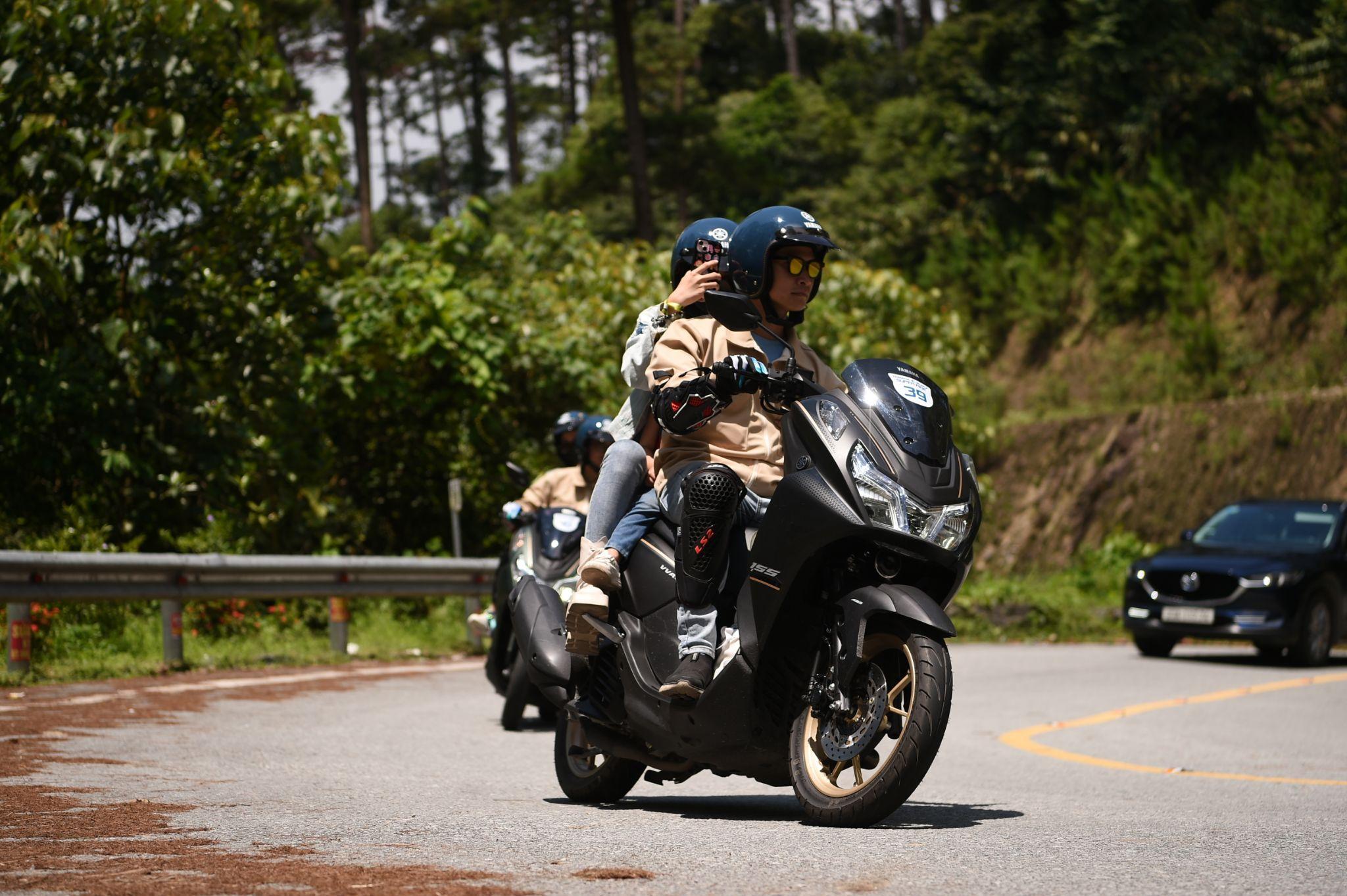 Vì sao xe tay ga cỡ lớn ngày càng được nam giới ưa chuộng? - 3