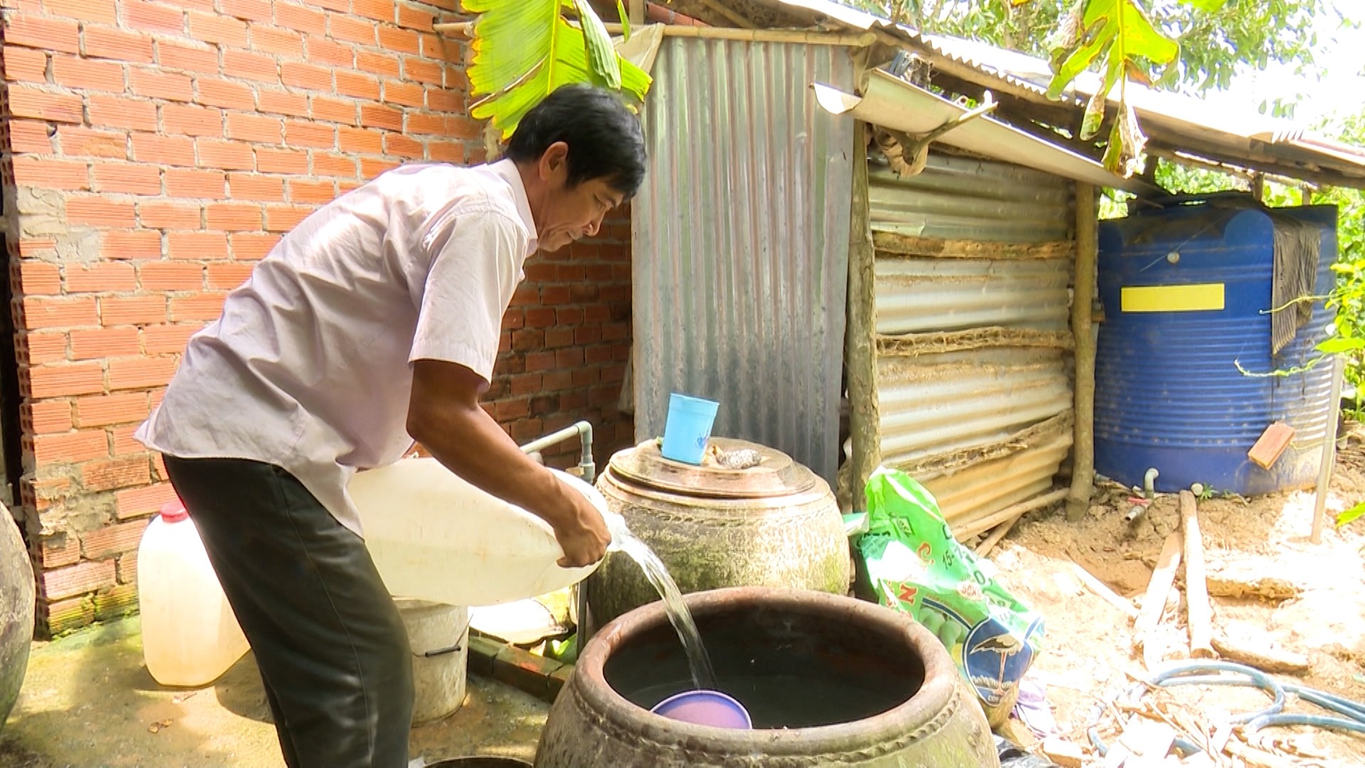 Sốt xuất huyết Dengue: Không còn theo mùa, nguy cơ bùng phát khó lường trên cả nước - 2
