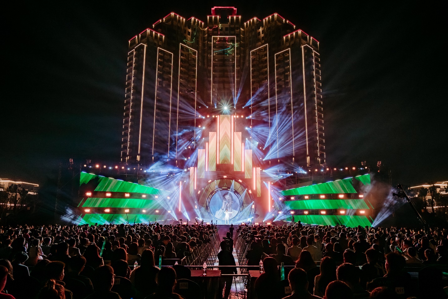 Ecopark Countdown 2026: Cư dân khắp 3 miền mãn nhãn với âm thanh, ánh sáng, pháo hoa giữa thiên nhiên - 5