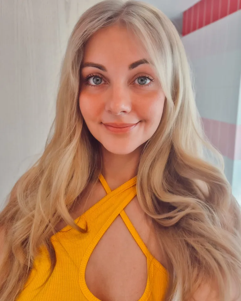 Mỹ nhân Milkowski khoe ảnh Năm mới gợi cảm, hành động khiến nhiều người thán phục - 7