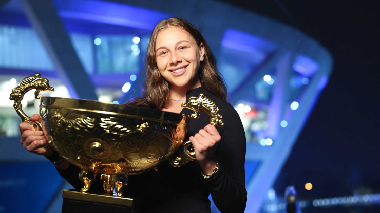 Alcaraz vững ngôi đầu, người đẹp Mỹ tạo địa chấn trước Australian Open (Bảng xếp hạng tennis 5/1) - 2