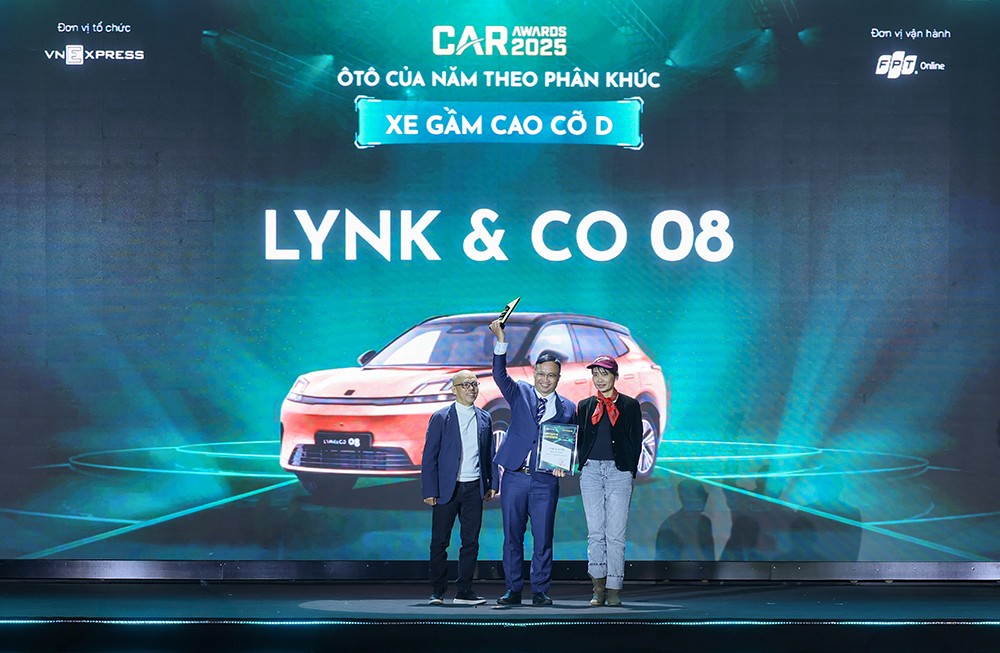 Lynk & Co 08 EM-P: "Tân binh" thiết lập kỷ nguyên mới tại Car Awards 2025 - 1