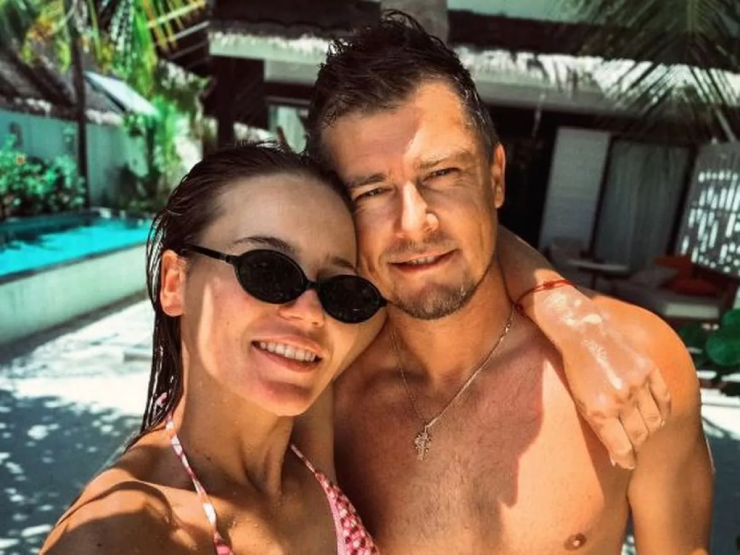 Sao tennis tán nhầm nữ đồng nghiệp đã có chồng, chuyện tế nhị biến thành scandal nhạy cảm - 1