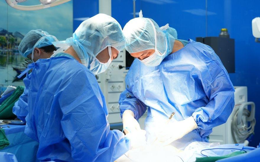 Khớp háng nhân tạo chuyển động kép thế hệ mới - giảm 93% nguy cơ trật khớp - 3