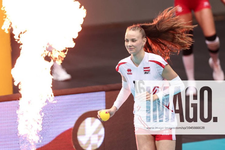 Nữ thần bóng chuyền cao 2m, của hiếm "tài sắc vẹn toàn" làng thể thao thế giới - 1