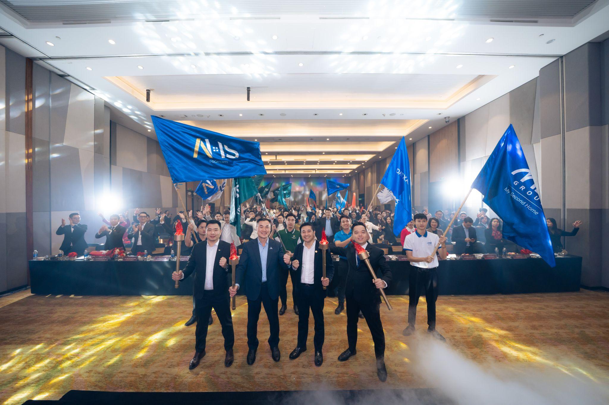 “Bộ tứ kim cương” ngành bất động sản hội tụ - thiết lập thế trận 2026 khởi sắc - 2