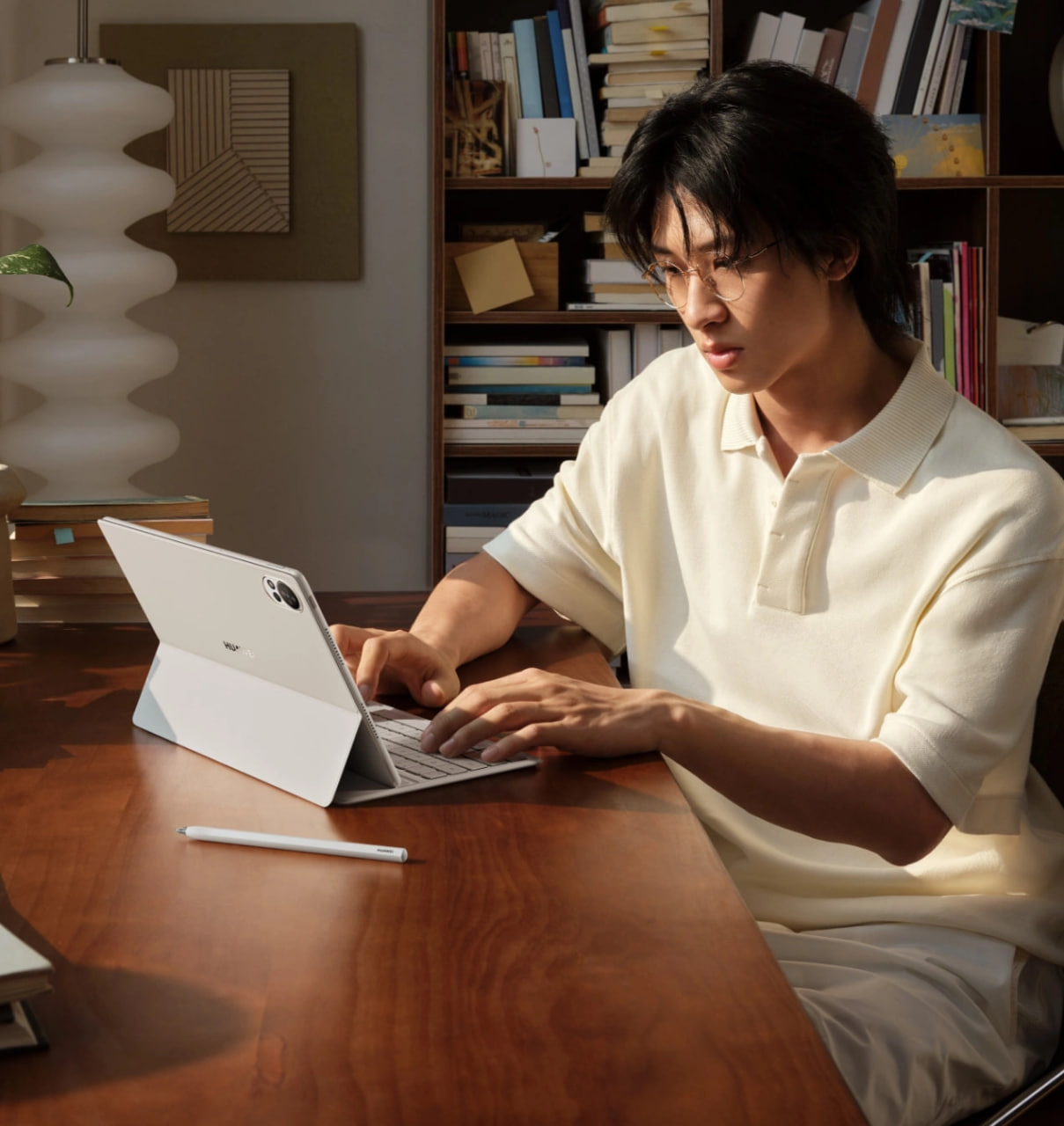 Chưa biết smartphone sẽ thế nào, nhưng Huawei chọn mở màn 2026 với máy tính bảng MatePad 12 X - 2