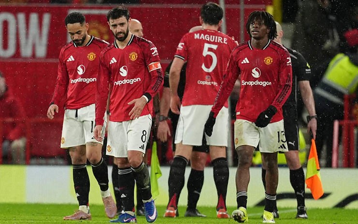 MU chỉ đá tối đa 40 trận mùa này, dễ thành "mồi ngon" cho Man City - Arsenal - 1