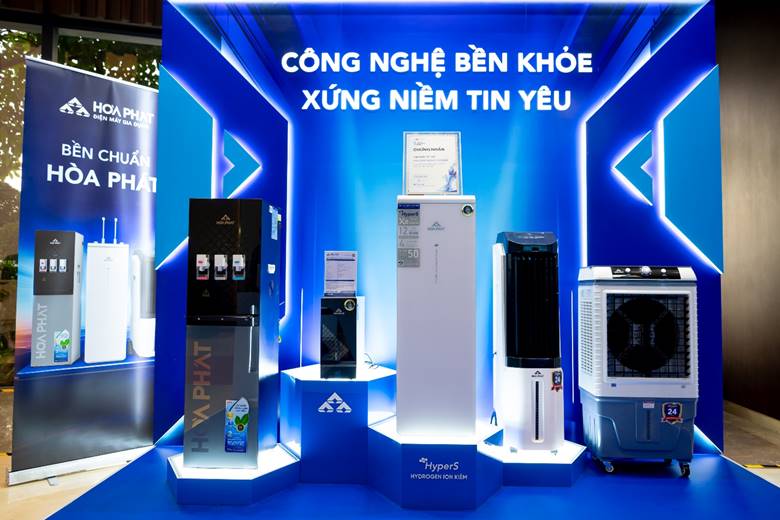 Điện máy Gia dụng Hòa Phát “ẵm” cú đúp tại Tech Awards 2025 - 2