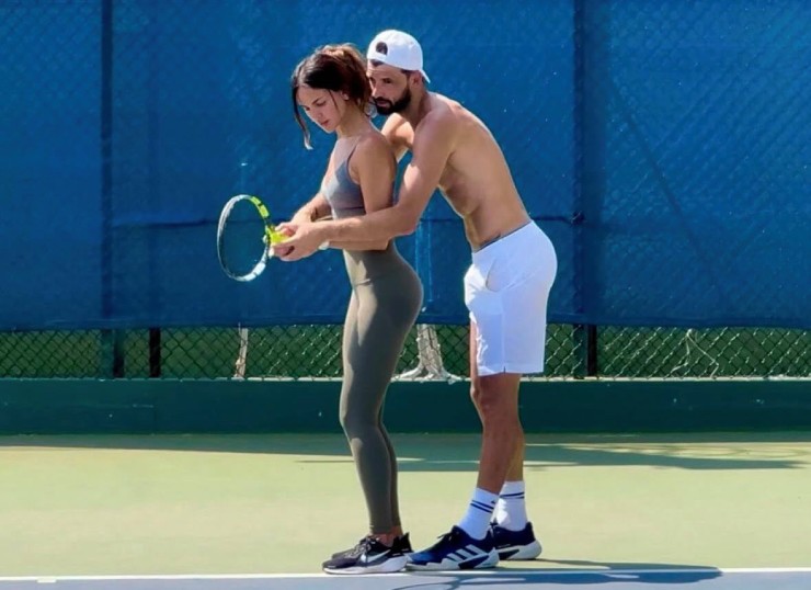 Tay vợt đào hoa nhất tennis đã chán "lái máy bay", hạnh phúc bên mỹ nhân mới - 3