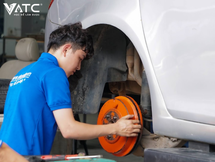 Tết trở về Chọn nghề lập nghiệp làm điểm tựa cho tương lai - 2