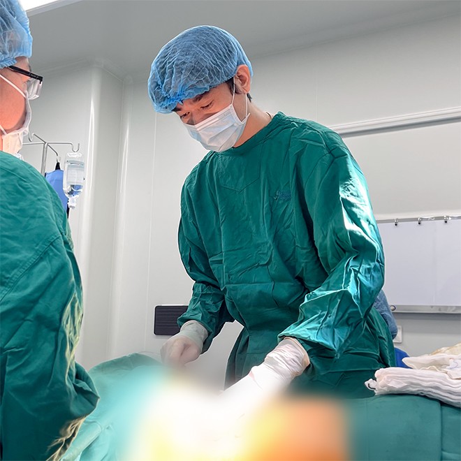 Bác sĩ Huỳnh Tấn Đạt: Thẩm mỹ vừa là duyên vừa là lựa chọn - 2