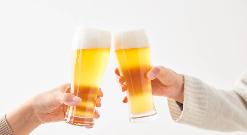 Rượu bia cuối năm – Vì sao dạ dày dễ “quá tải“ hơn bao giờ hết? - 1