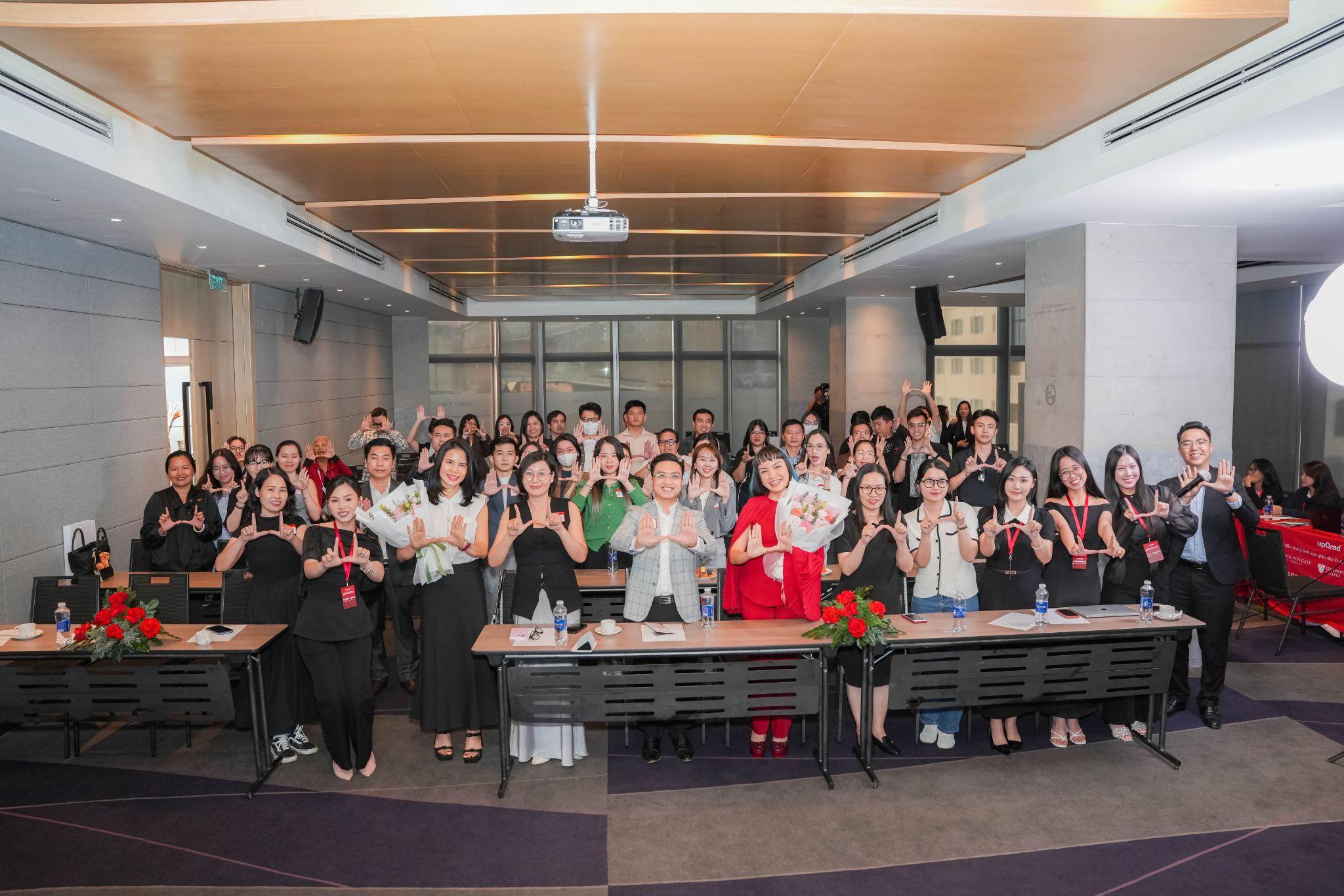 EduGrowth 2026: Các trao đổi xoay quanh bài toán ra quyết định về con người trong giai đoạn mới - 1