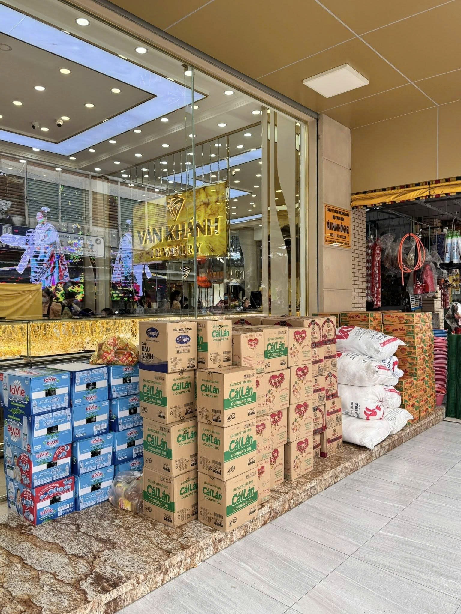 Vân Khánh Silver Gems chung tay cùng địa phương trong các chương trình vì cộng đồng - 2