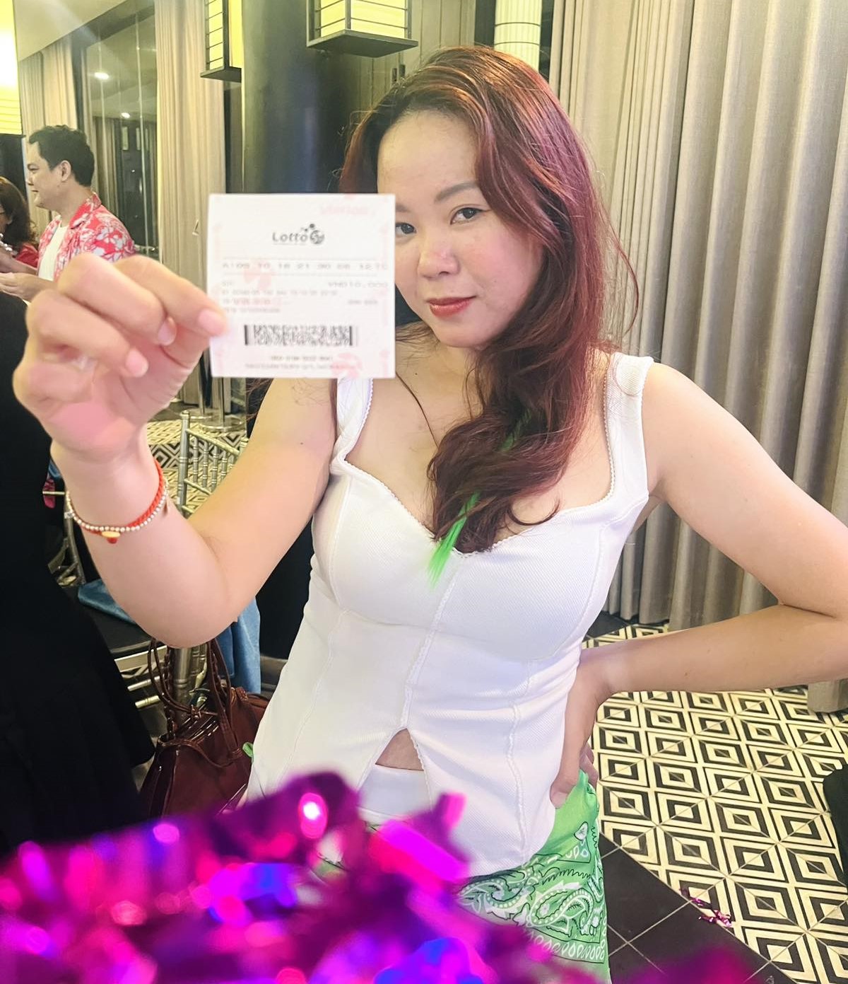 Tiệc cuối năm có nên đưa xổ số thành game sôi động? - 1