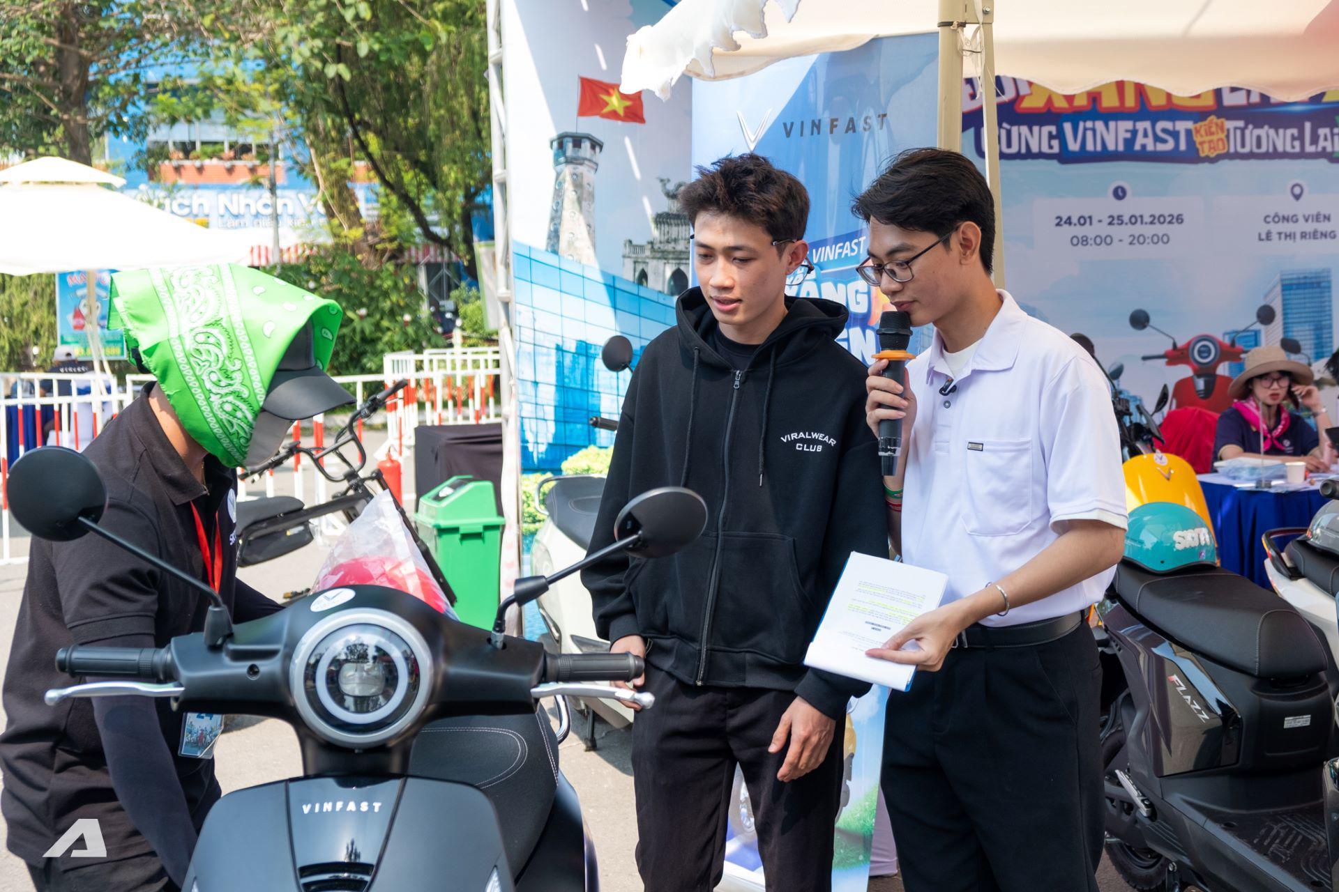 Sự kiện Đổi xăng lấy điện: Người dân TP.HCM nườm nượp “chốt” xe máy điện VinFast đi Tết - 5