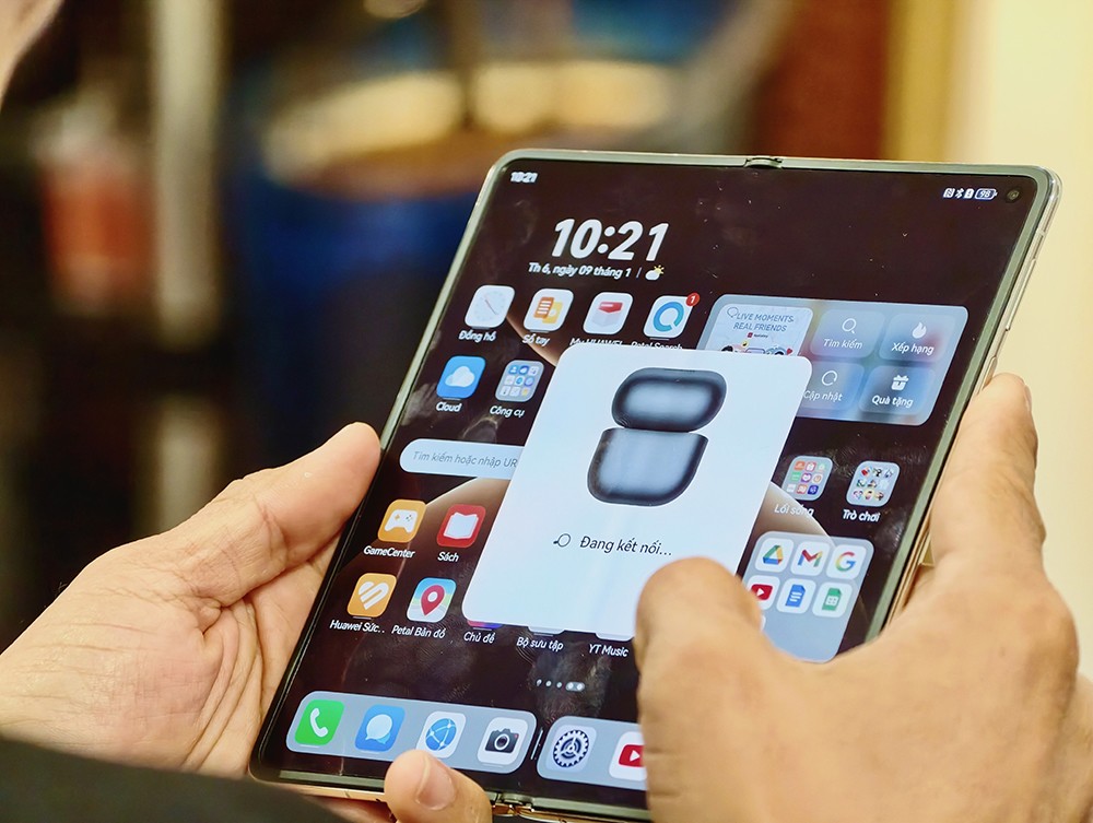 Huawei mang tai nghe FreeClip 2 cùng loạt sản phẩm mới đến Gian hàng trải nghiệm tại TP.HCM - 3