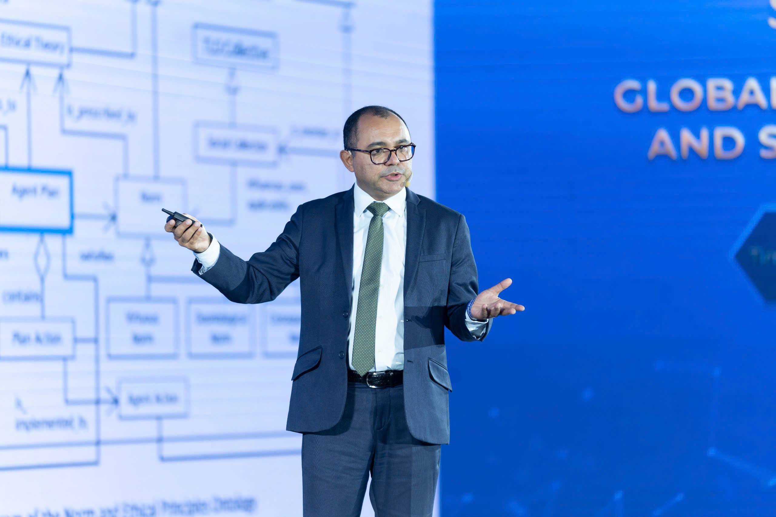 Nhà khoa học quốc tế tiết lộ “hậu trường” đề cử cho giải thưởng triệu đô của tỷ phú Phạm Nhật Vượng - 1