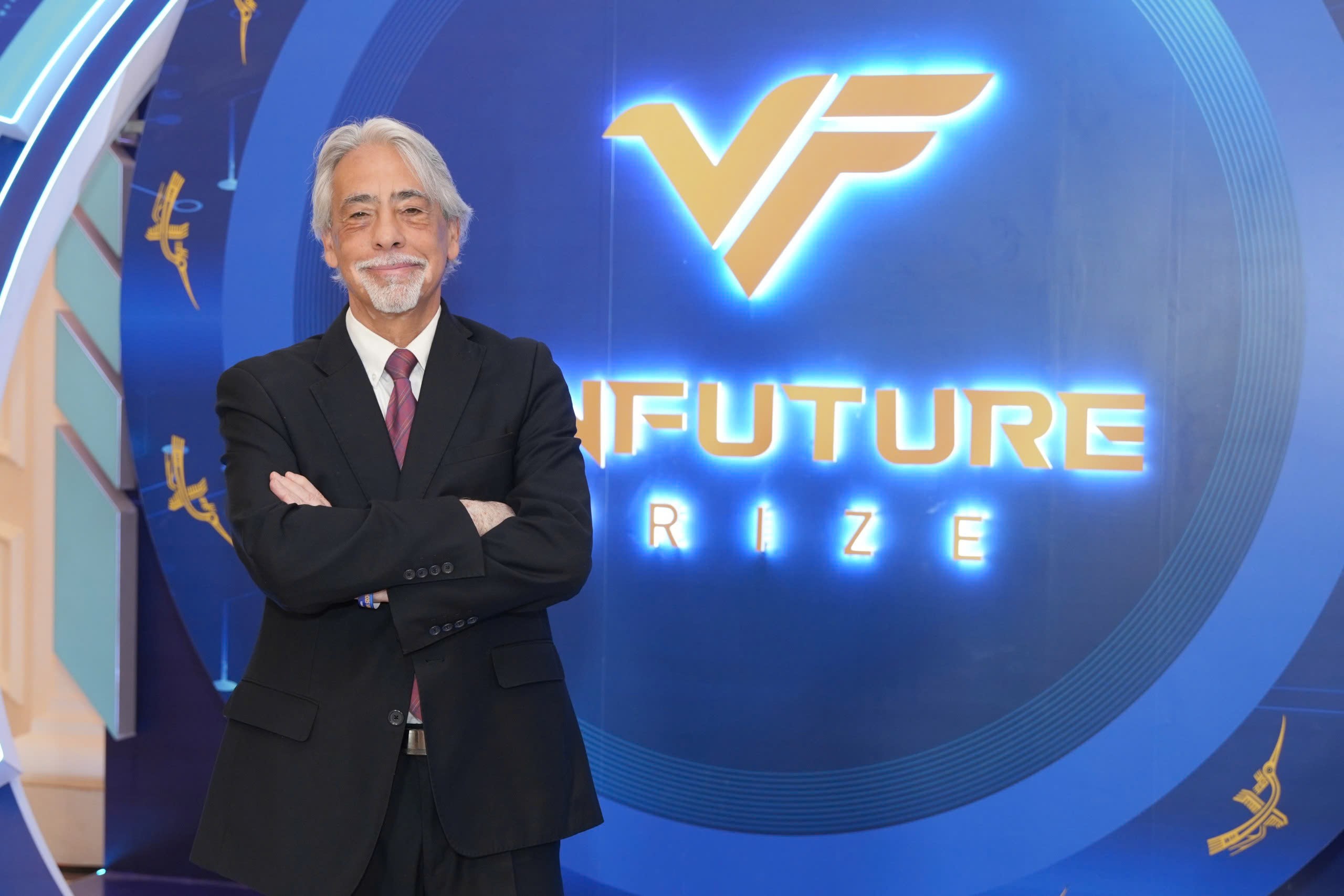 Nhà khoa học quốc tế tiết lộ “hậu trường” đề cử cho giải thưởng triệu đô của tỷ phú Phạm Nhật Vượng - 2