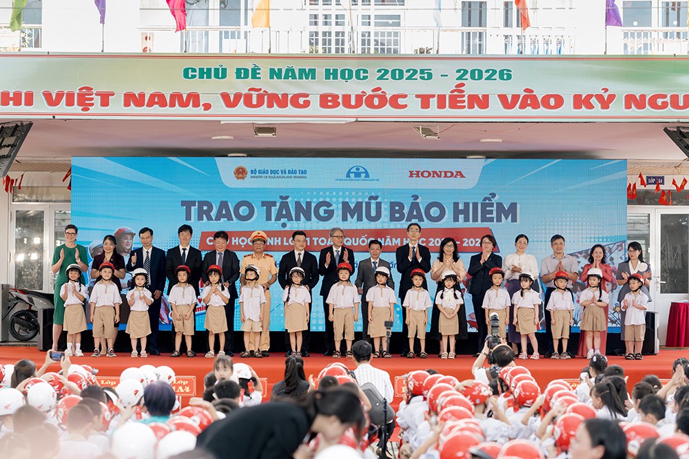 Honda Việt Nam tặng mũ bảo hiểm cho học sinh lớp Một trên toàn quốc năm học 2025 – 2026 - 3
