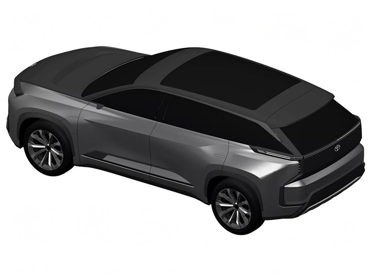 Toyota tung ảnh hé lộ mẫu xe mới gây xôn xao dư luận - 3