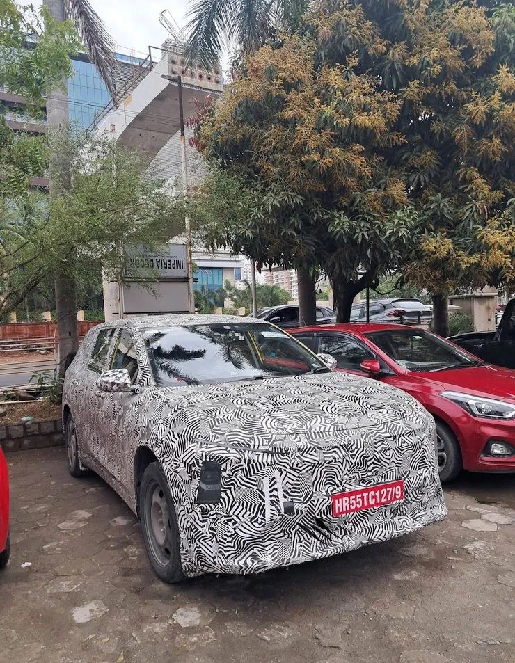 VinFast Limo Green lộ diện gặp chạy thử tại Ấn Độ với lớp ngụy trang - 3