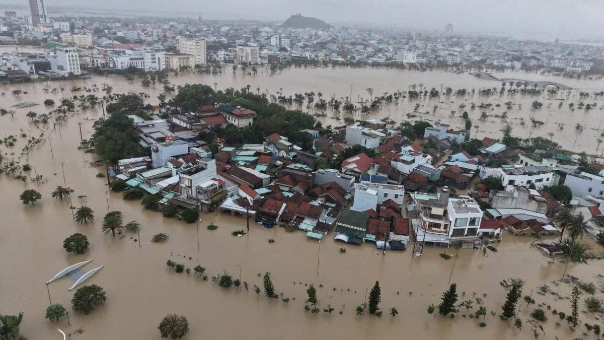 HiBT thực hiện chương trình “Mái ấm tình thương”, hỗ trợ tái thiết nhà ở cho người yếu thế sau thiên tai - 1