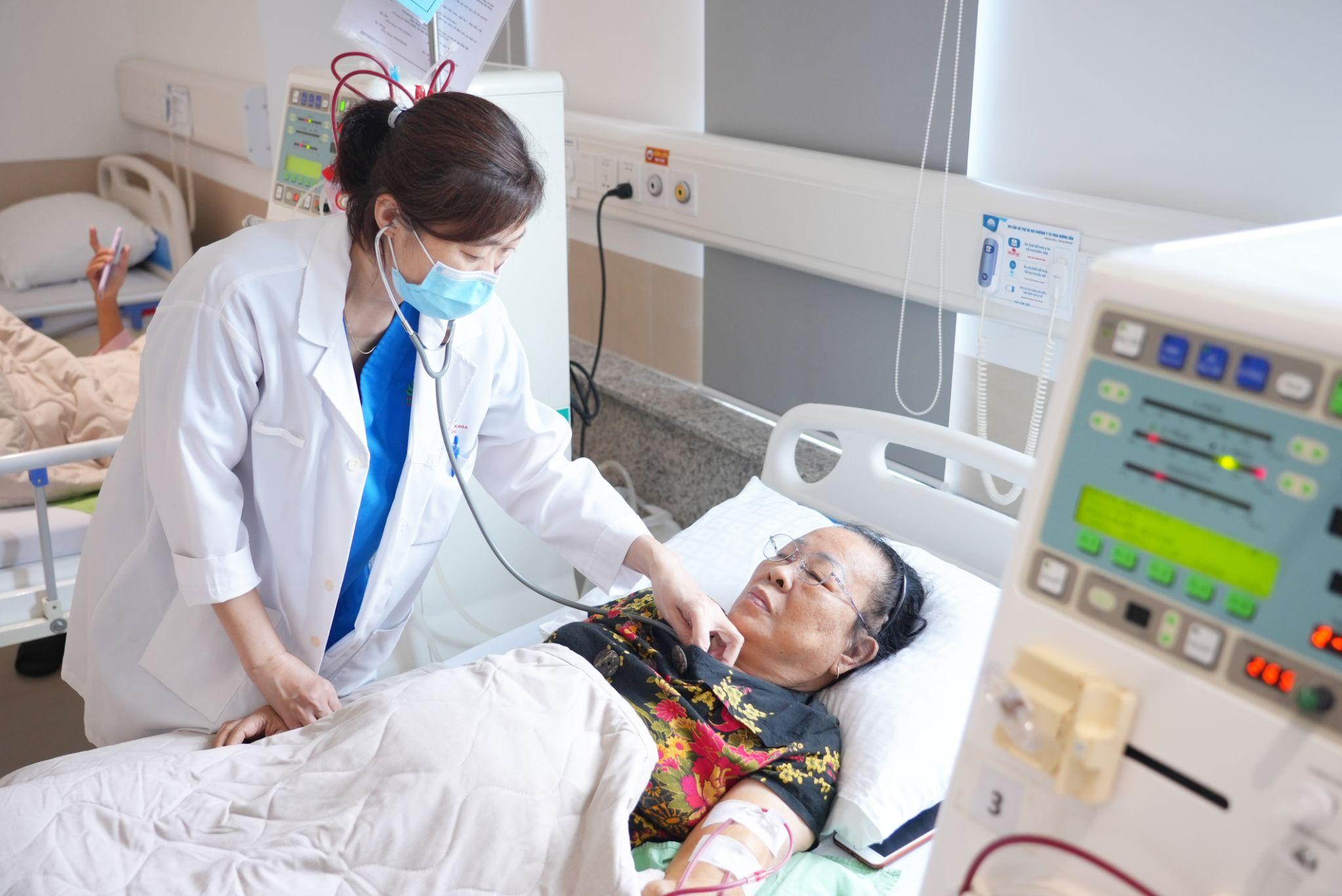 Rủi ro sức khỏe với người chạy thận trong dịp Tết: Cảnh báo từ chuyên gia - 2